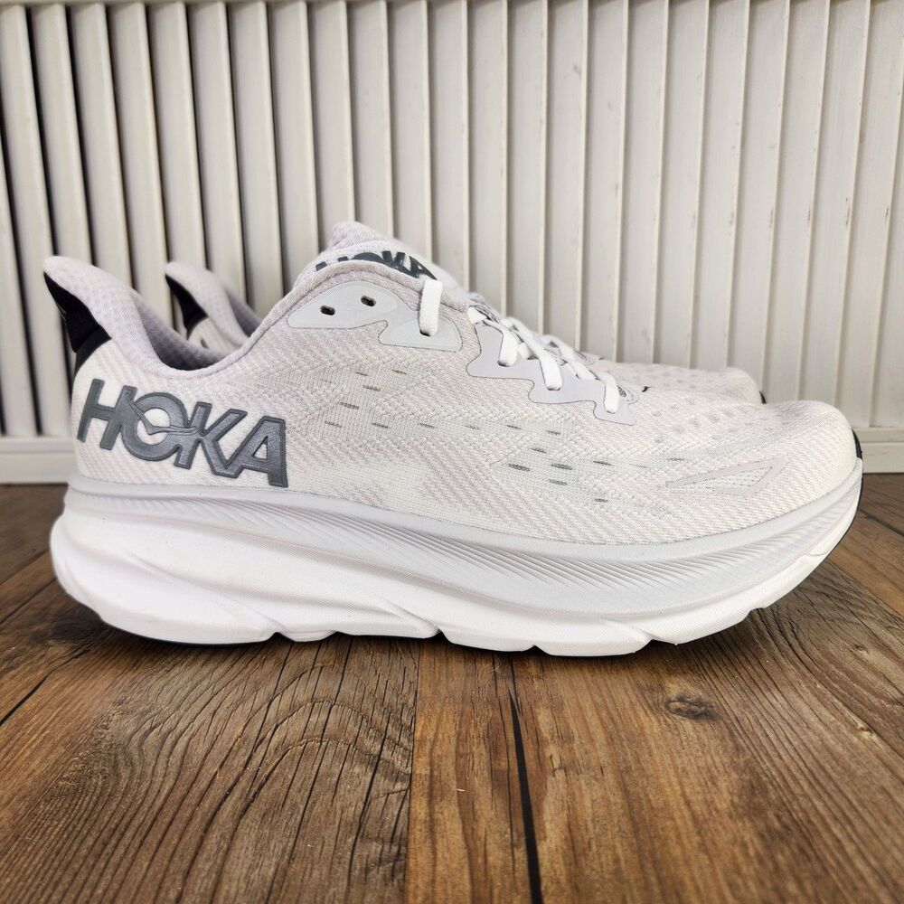 Hoka One One Clifton 9 Running Shoes Mens Sz 11D White Athletic Fitness Sneakers